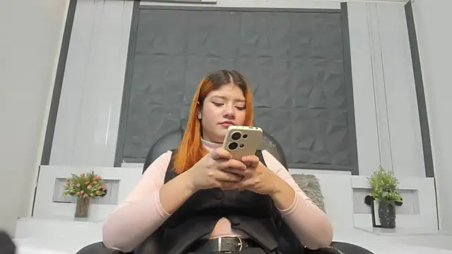 sophia blade  online show from 05/03/26, 01:22