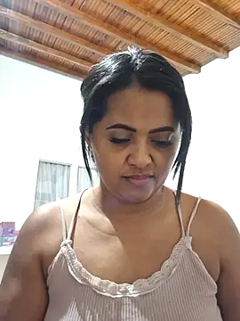 Snapshot of Ayla_Phone chatting on 04/29/26, 03:54 Ayla Phone online show from 04/29/26, 03:54