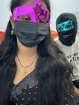 sweetylove01 online show from 04/22/26, 05:25