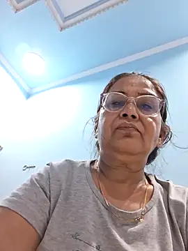 Shalini3456 online show from 06/05/26, 07:36