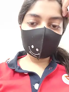 Snapshot of simran_rathore chatting on 06/06/26, 03:39 simran rathore online show from 06/06/26, 03:39