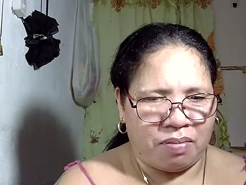 HottyCurlyPeanut online show from 05/23/26, 07:56