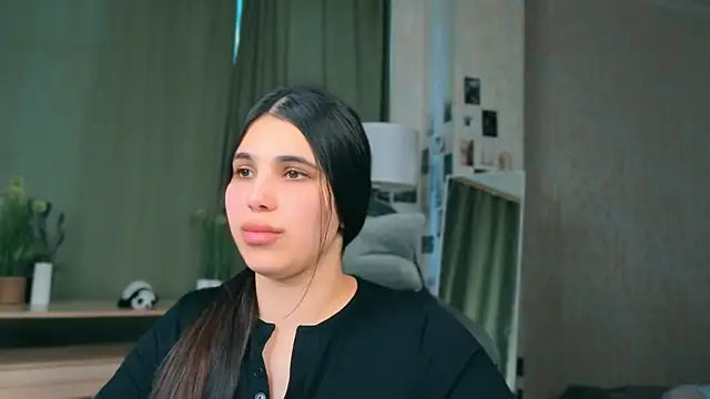 18 yo talent online show from 04/19/26, 04:23