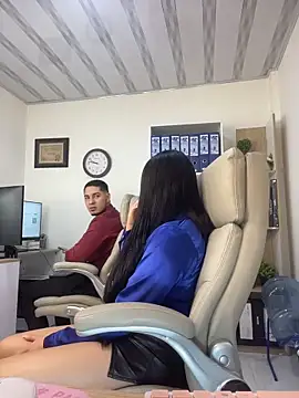 Sara fun online show from 09/30/25, 09:31