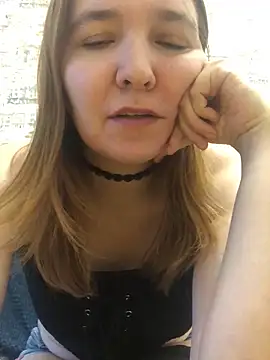 Snapshot of Chill_Babe chatting on 04/16/26, 01:12 Chill Babe online show from 04/16/26, 01:12