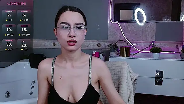 AndreaJohnsons online show from 05/15/26, 08:32