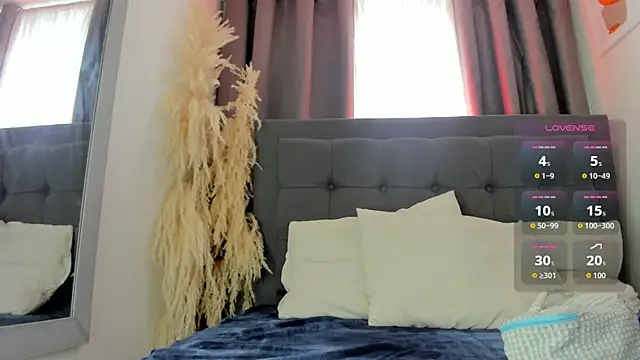 hanna-baker01 online show from 05/14/26, 02:57