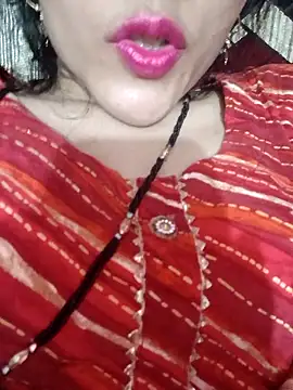 Snapshot of Sexy_Hena_69 chatting on 05/04/26, 06:59 Sexy Hena 69 online show from 05/04/26, 06:59