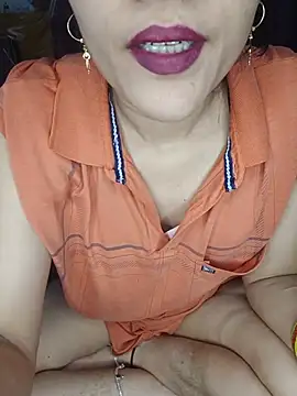 Snapshot of Sexy_Hena_69 chatting on 07/09/26, 05:39 Sexy Hena 69 online show from 07/09/26, 05:39