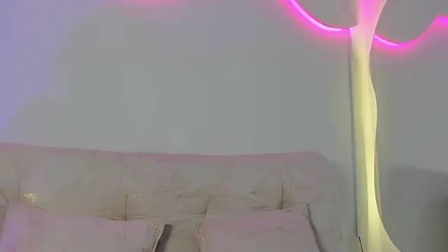 VenusBlazzer online show from 05/05/26, 01:41