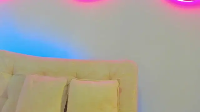 VenusBlazzer online show from 05/17/26, 11:50