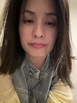 Snapshot of Faye-baby chatting on 05/01/26, 03:49 Faye-baby online show from 05/01/26, 03:49