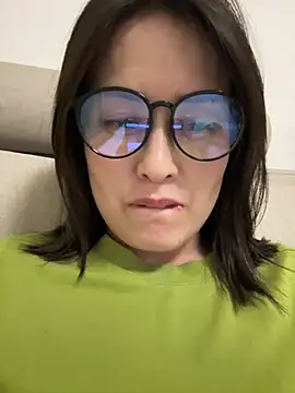 Snapshot of Faye-baby chatting on 05/07/26, 03:17 Faye-baby online show from 05/07/26, 03:17