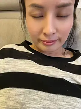 Snapshot of Faye-baby chatting on 05/09/26, 10:31 Faye-baby online show from 05/09/26, 10:31