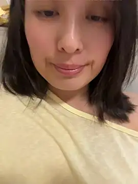 Snapshot of Faye-baby chatting on 05/14/26, 03:08 Faye-baby online show from 05/14/26, 03:08