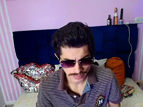 taylor Stele online show from 05/05/26, 01:52