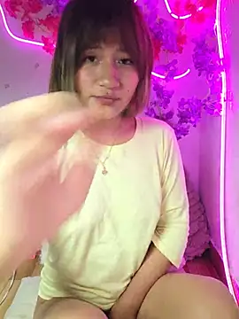 LunaaMarshmallow online show from 07/18/26, 04:16