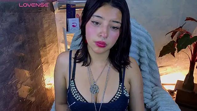 lsa dolly nyx online show from 06/06/26, 04:39