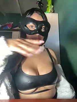 Juliett07 online show from 05/04/26, 04:36