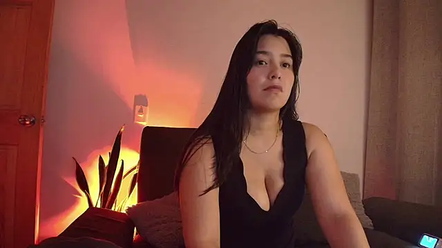 Snapshot of Alyssa_and_DAngelo chatting on 06/17/26, 02:58 Alyssa and DAngelo online show from 06/17/26, 02:58