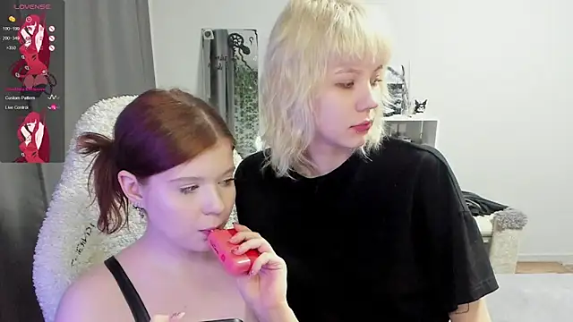 DivaDaisies online show from 04/17/26, 08:34