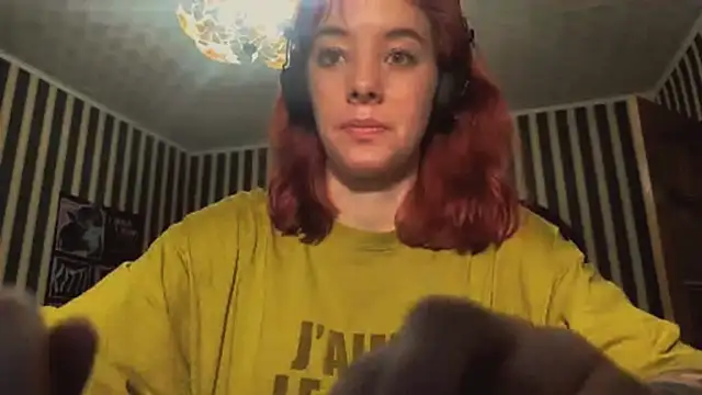 amberrrdolll  online show from 05/03/26, 12:49