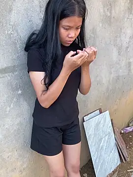 Snapshot of lelenana chatting on 05/17/26, 12:19 lelenana online show from 05/17/26, 12:19