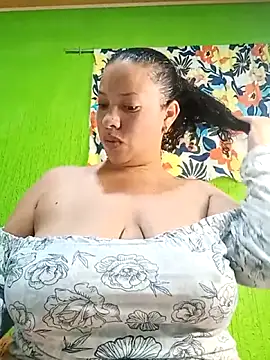DivaCaliente1 online show from 05/08/26, 04:29