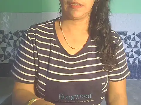 Snapshot of Hotty_Bhabhi1 chatting on 06/02/26, 08:27 Hotty Bhabhi1 online show from 06/02/26, 08:27
