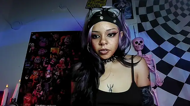Snapshot of nerdyhotgoth chatting on 07/12/26, 06:26 nerdyhotgoth online show from 07/12/26, 06:26
