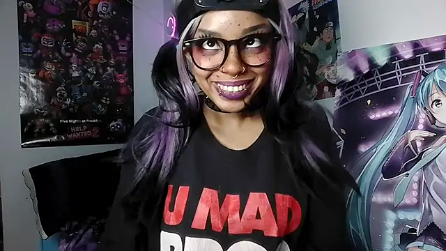 Snapshot of nerdyhotgoth chatting on 07/26/26, 06:21 nerdyhotgoth online show from 07/26/26, 06:21