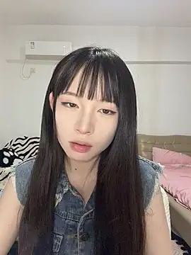 Snapshot of nide-baby chatting on 06/23/26, 10:35 nide-baby online show from 06/23/26, 10:35