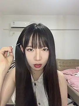 Snapshot of nide-baby chatting on 06/25/26, 03:27 nide-baby online show from 06/25/26, 03:27