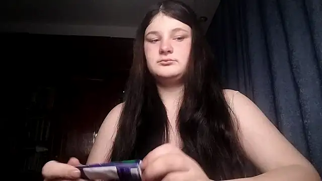 Snapshot of BeatriceMolands chatting on 04/23/26, 06:32 BeatriceMolands online show from 04/23/26, 06:32
