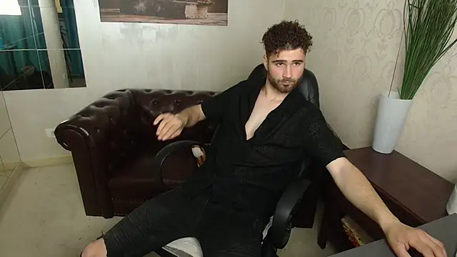 KyloEast online show from 05/09/26, 04:06