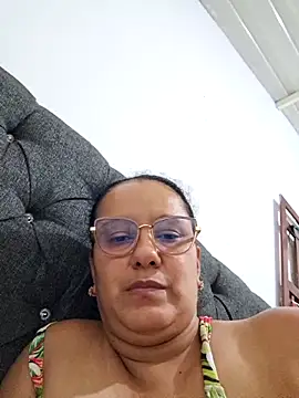 Snapshot of Samanta-42 chatting on 04/26/26, 09:51 Samanta-42 online show from 04/26/26, 09:51