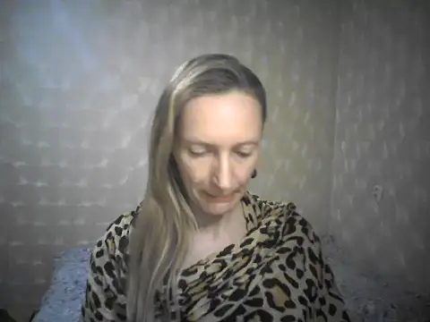 LunaBelle8 online show from 04/16/26, 06:41