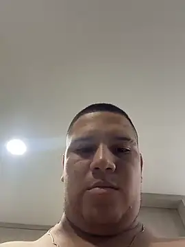 Snapshot of Patricio_02 chatting on 05/17/26, 03:59 Patricio 02 online show from 05/17/26, 03:59