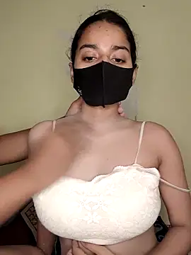 couple hot43 online show from 04/19/26, 05:34