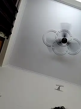 Horny Babe 17 online show from 04/17/26, 11:13