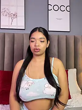LilyFoox online show from 05/13/26, 12:46