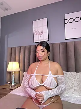 LilyFoox online show from 06/05/26, 01:50