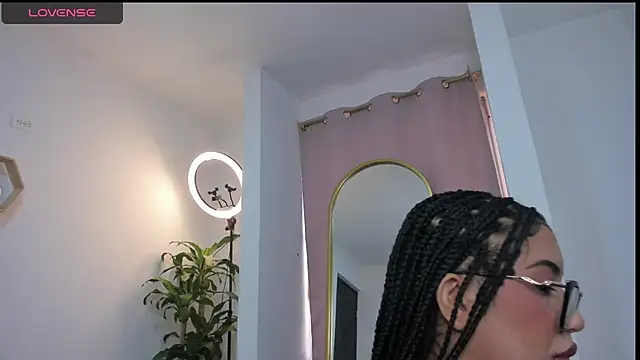 Snapshot of Miss_ebony77 chatting on 05/07/26, 01:38 Miss ebony77 online show from 05/07/26, 01:38