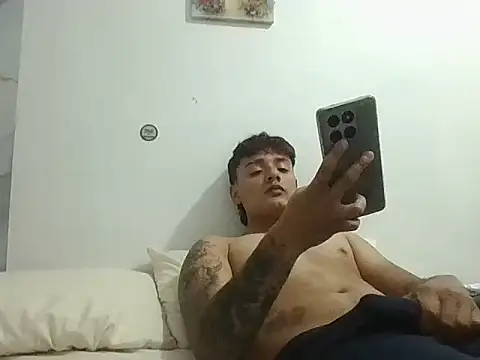 Cassius44 online show from 04/17/26, 09:18