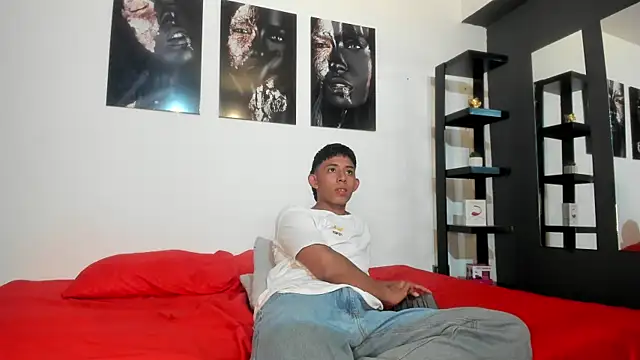 mateo crown online show from 04/20/26, 08:54