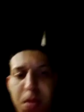 Branquinho027  online show from 04/19/26, 03:28