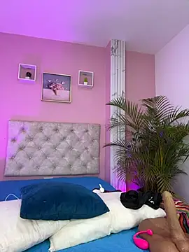 Snapshot of caro_lovings chatting on 07/18/26, 03:44 caro lovings online show from 07/18/26, 03:44