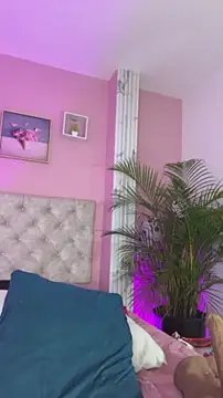Snapshot of caro_lovings chatting on 07/25/26, 03:37 caro lovings online show from 07/25/26, 03:37