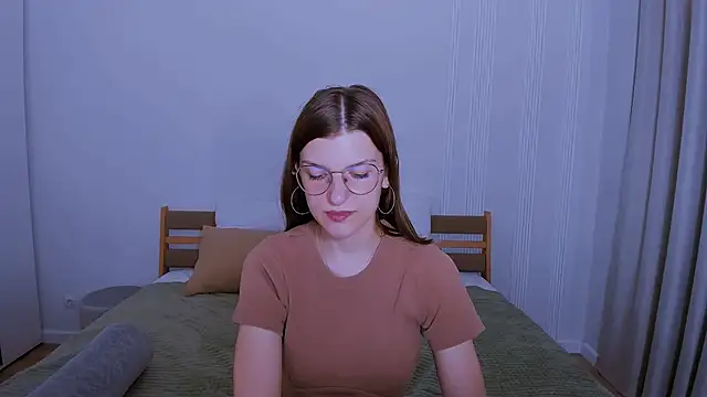 AnnaThorne online show from 05/04/26, 05:14