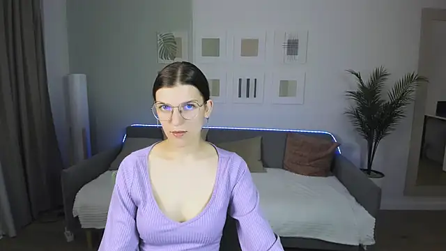 AnnaThorne online show from 05/12/26, 04:20